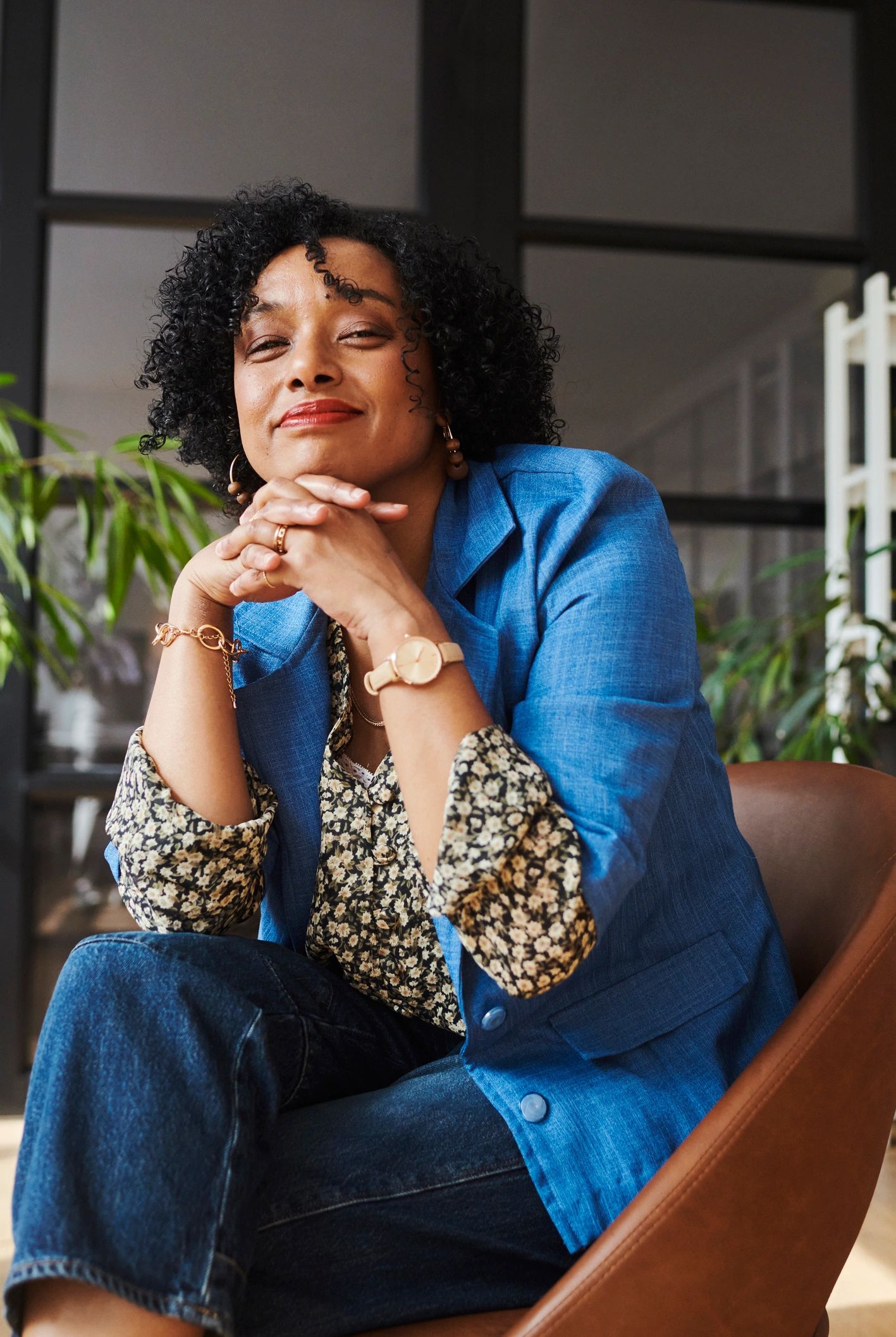 Confident professional woman portrait representing mindset growth